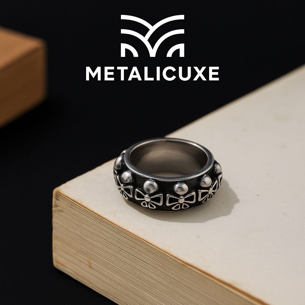 Silver Rotatable Skull Steel Hearts Ring