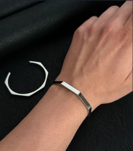 STAINLESS STEEL HEXAGONE CUFF BANGEL